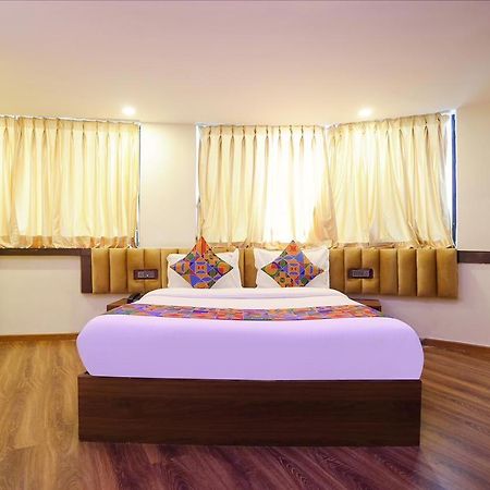 Hotel Rio Mumbai Exterior photo